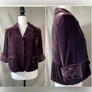 Super Soft Velvet Victorian Rayon Silk Embroidered Collar and Cuffs - Tahari -4